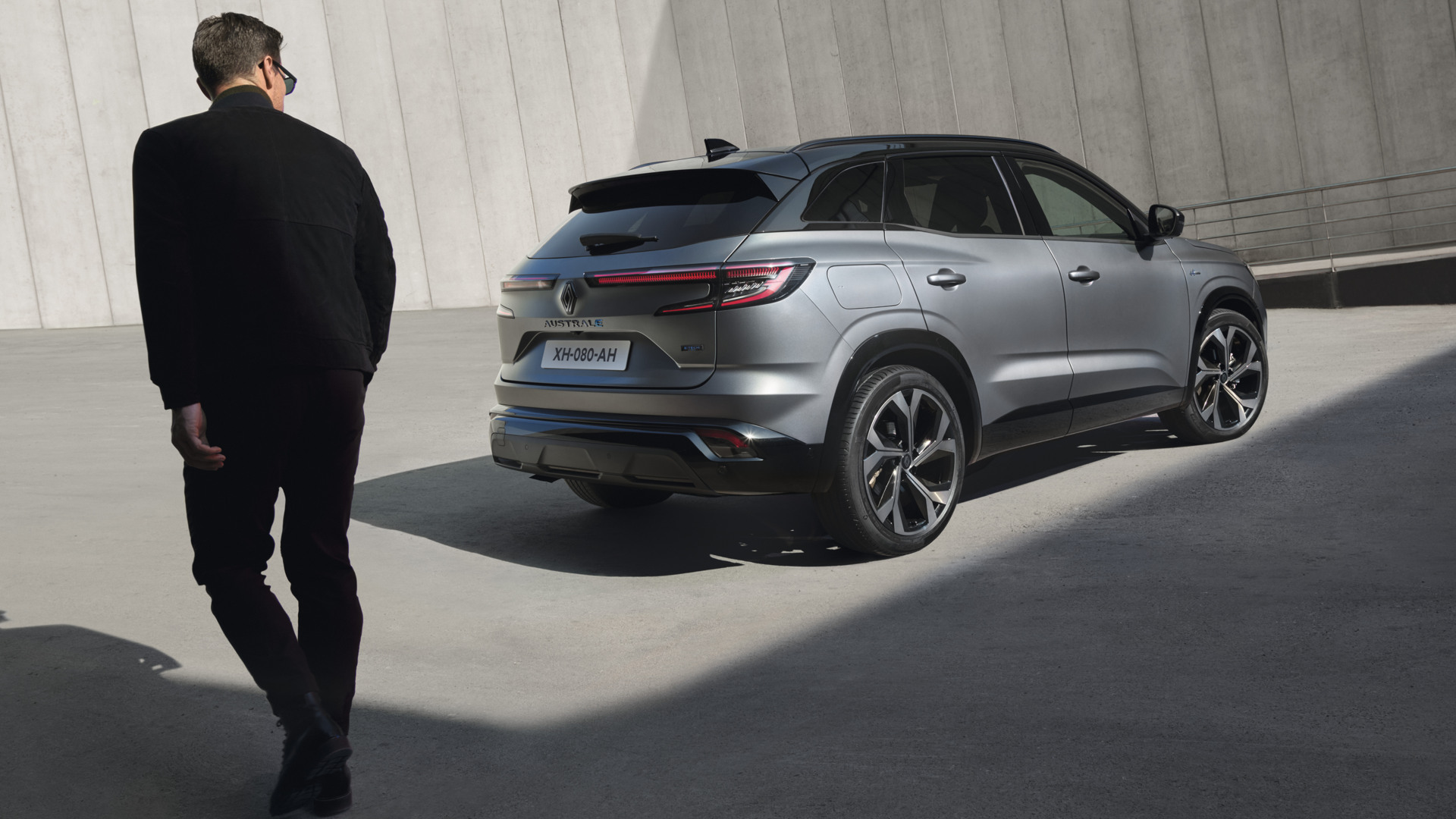 Renault Austral i en utomhusmiljö