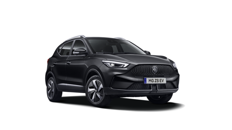 MG ZS luxury black svart brandt bil